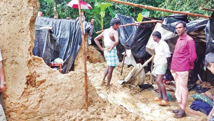 ‘মিধিলি’র আঘাতে ৭ জনের প্রাণহানি, বিপর্যস্ত জনজীবন