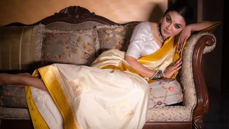 ভারতেই ব্যস্ত জয়া
