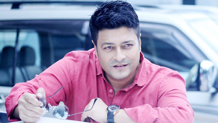 বাস্তবেও হিরো হতে চাই