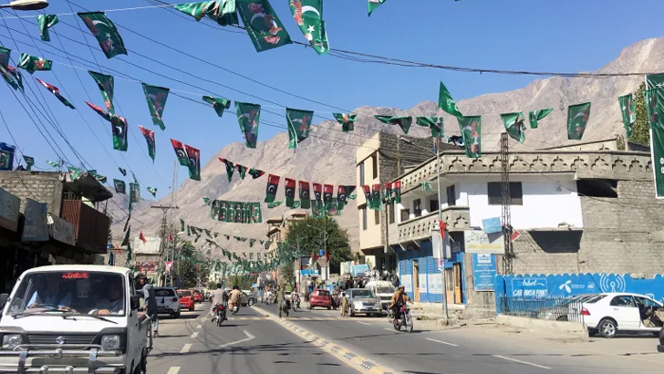 পাকিস্তানে যাত্রীবাহী বাসে বন্দুক হামলায় নিহত ৮