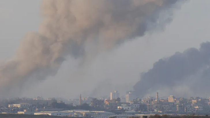 ইসরাইলের হামলায় গাজায় নিহত ১৬ হাজার ২৪৮