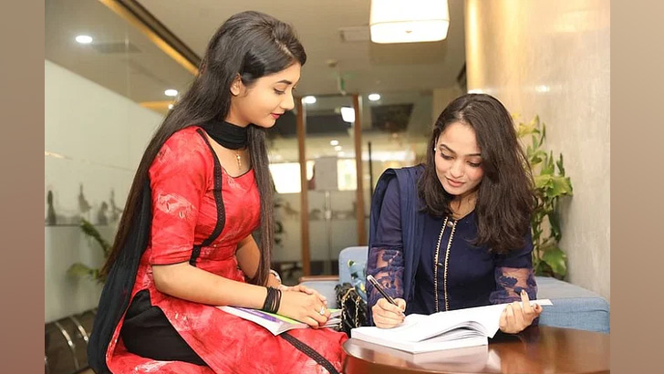 বিশ্ববিদ্যালয় মঞ্জুরি কমিশনে চাকরি, আবেদন ইমেইলে