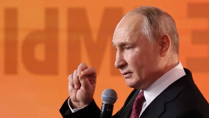 আবারও প্রেসিডেন্ট নির্বাচনে লড়ার ঘোষণা পুতিনের