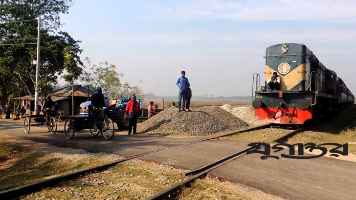 অব্যাহত লেভেল ক্রসিং দুর্ঘটনা