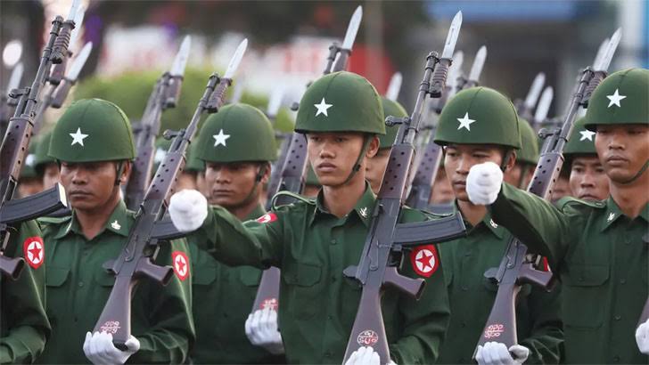 সংকটে মিয়ানমার সেনাবাহিনী : বিরোধীরা কতটা প্রস্তুত