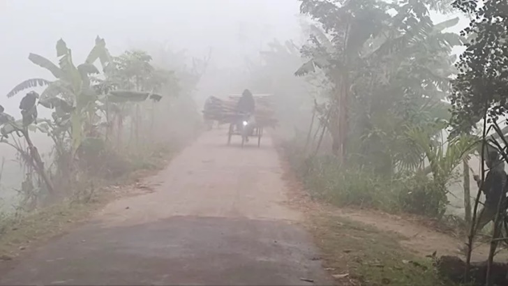 হাড়কাঁপানো শীতেও রাজশাহীতে স্কুল খোলা, ছুটি নিয়ে সিদ্ধান্তহীনতায় কর্মকর্তারা