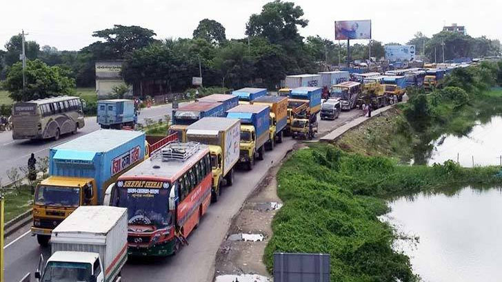 যাতায়াতে বাড়তি যানজটের শঙ্কা