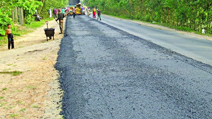 ১৭ হাজার কোটি টাকার কাজ হাতিয়ে নেয় চক্রটি