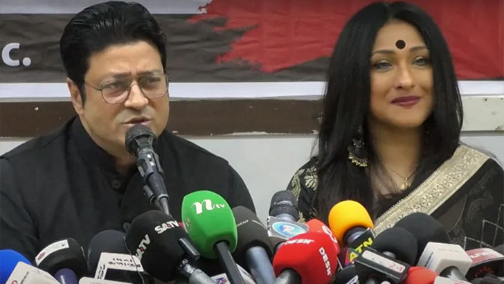 এবার রাজনীতিতে ঋতুপর্ণা? জল্পনা উসকে যা বললেন ফেরদৌস