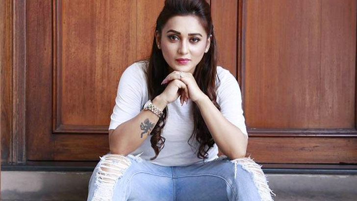 ‘যাহা বলিব সত্য বলিব’ মুডে রয়েছি, কেন বললেন মিমি