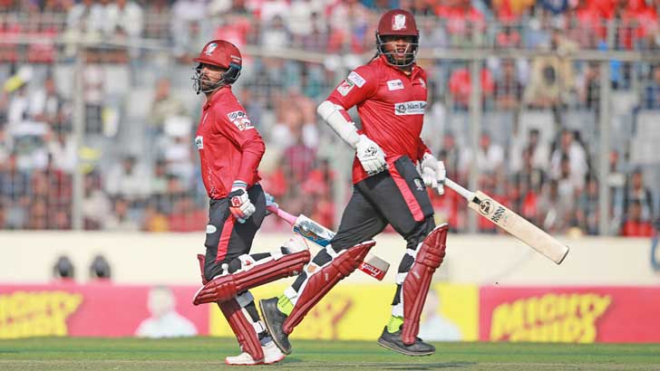 চট্টগ্রামকে বিদায় করে ‘সেমিফাইনালে’ বরিশাল