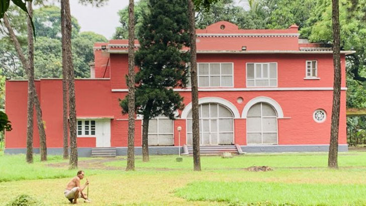 বিরোধীদলীয় নেতার সরকারি বাড়ি প্রায় ব্যবহার অনুপযোগী