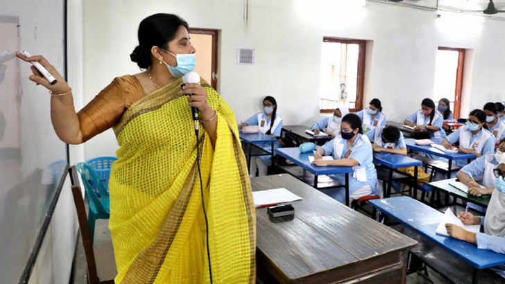 মানসম্মত শিক্ষাদানে ব্যর্থতার পেছনে দক্ষ শিক্ষকের অভাব 