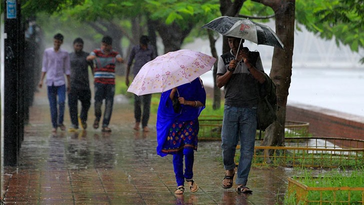 যেসব অঞ্চলে ঝোড়ো হাওয়াসহ বৃষ্টির আভাস দিল আবহাওয়া অফিস