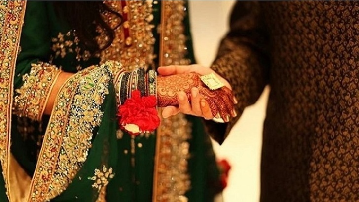 বিয়ের আগে পাত্রের সামনে যাওয়া যাবে?