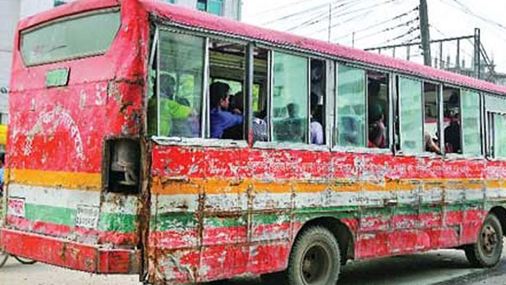 ‘অবস্থা তো শাঁখের করাতের মতো, এটা করলেও দোষ, ওটা করলেও দোষ’