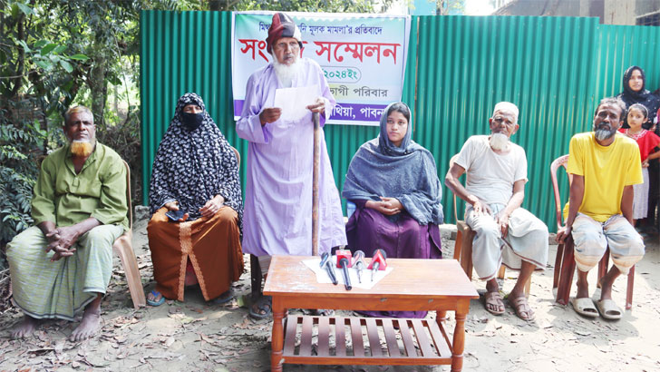 ছেলের বিরুদ্ধে বাবার সংবাদ সম্মেলন