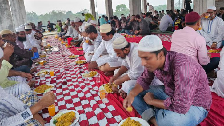 পূবাইল স্বজন সমাবেশের ইফতার মাহফিল