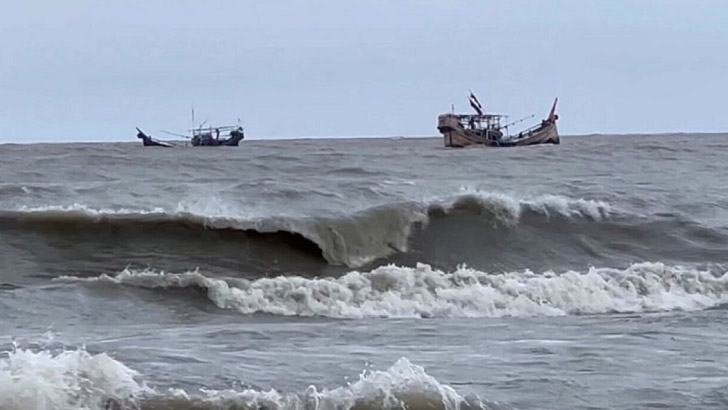 তিন বিভাগে তাপপ্রবাহের সম্ভাবনা, গরমে বাড়তে পারে অস্বস্তি