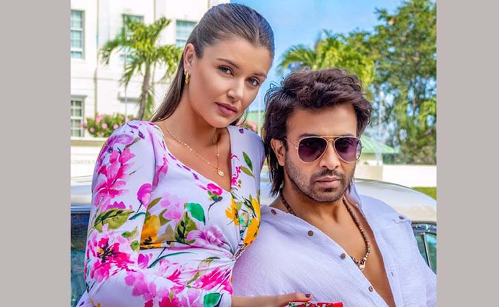মার্কিন মডেল কেলসির সঙ্গে শাকিব খানের রসায়ন