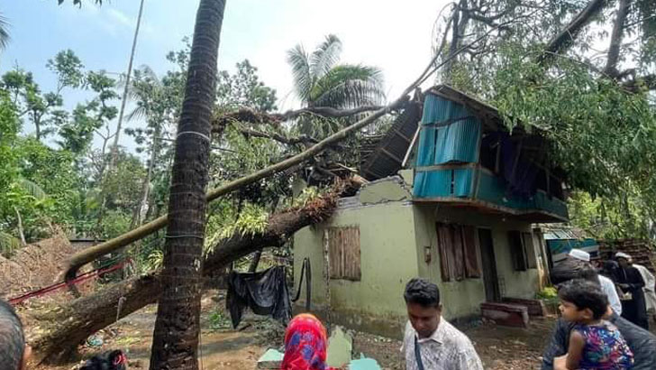 ঝড় শিলাবৃষ্টি বজ্রপাতে ১৪ জনের প্রাণহানি