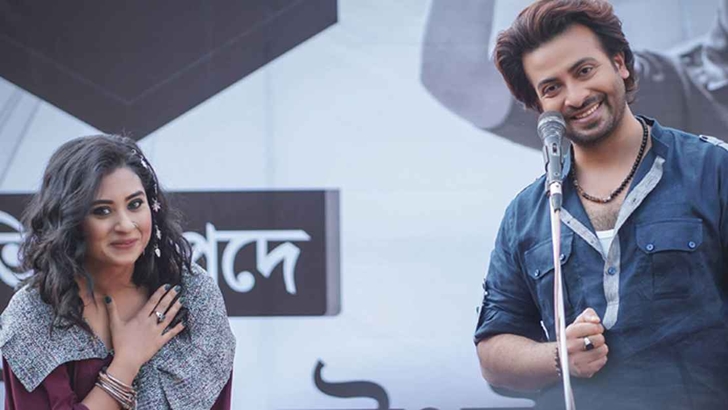রাগ ভাঙাতে যা করেন শাকিব খান, ফাঁস করলেন বুবলী