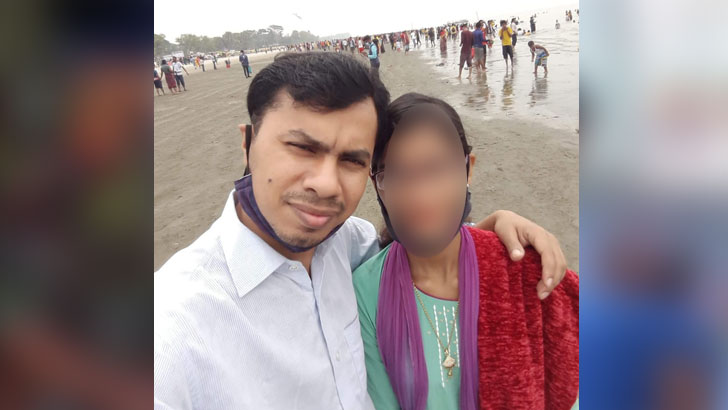 গলাচিপায় প্রেমিকের বাড়িতে প্রেমিকার অনশন