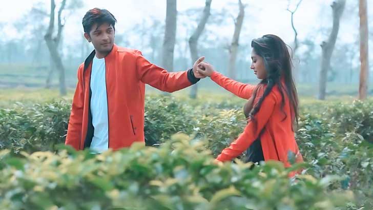 নিউইয়র্কে ‘মেঘের কপাট’