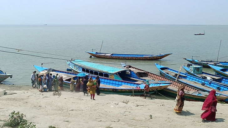 তিন দিন আগে মাদ্রাসায় রেখে যাওয়ার পর পদ্মায় মিলল ছাত্রের লাশ