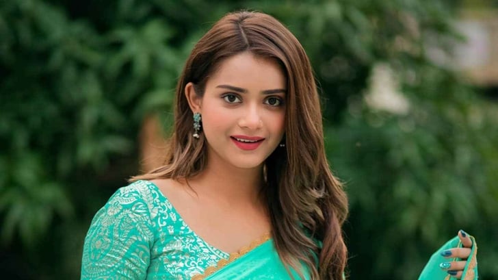 ফের তিশার রহস্যময় স্ট্যাটাস, দিলেন হুঁশিয়ারি