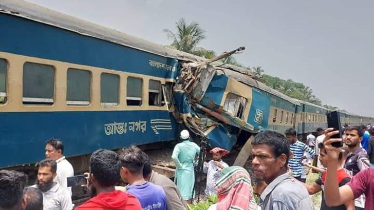 ট্রেন দুর্ঘটনায় রেলের শিডিউল বিপর্যয়