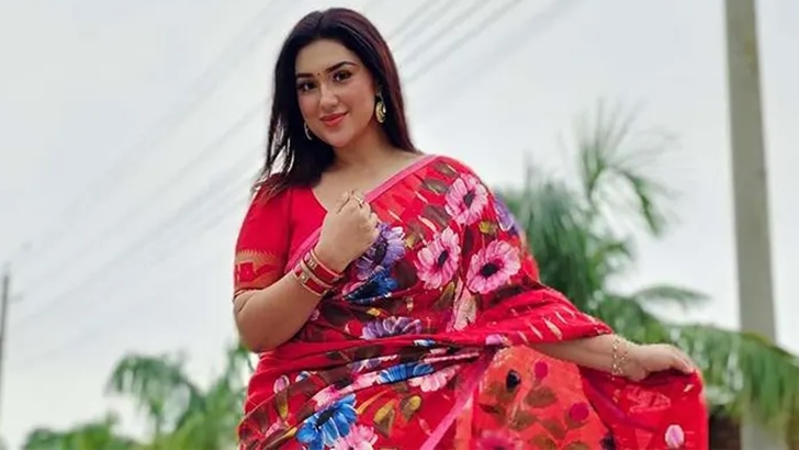 এবার পুলিশের দারস্থ হলেন অপু বিশ্বাস