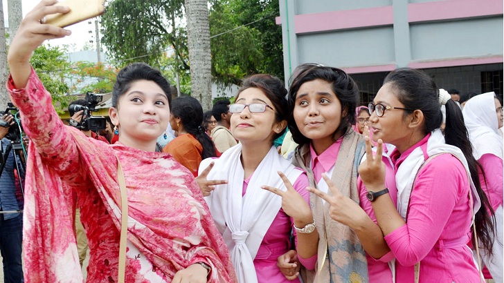 এবার দুশ্চিন্তা ভালো মানের কলেজে ভর্তি