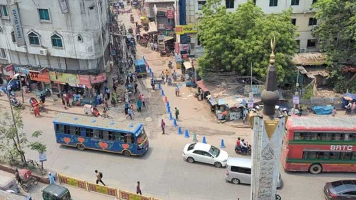 ট্রাফিক পুলিশের ৫ পরিকল্পনায় কমেছে মোহাম্মপুরের যানজট