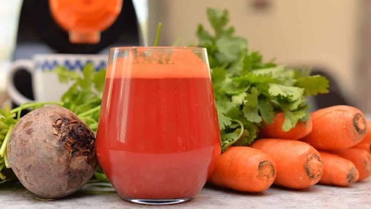 চুলের গোড়া মজবুত করে যেসব খাবার