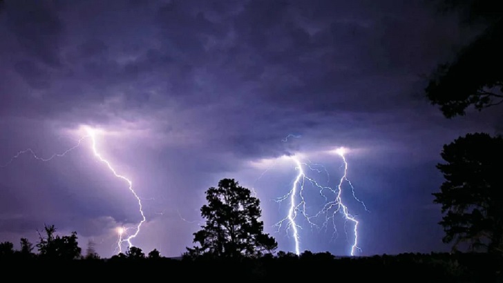 বজ্রপাতে ১৩ জেলায় মৃত্যু বেশি