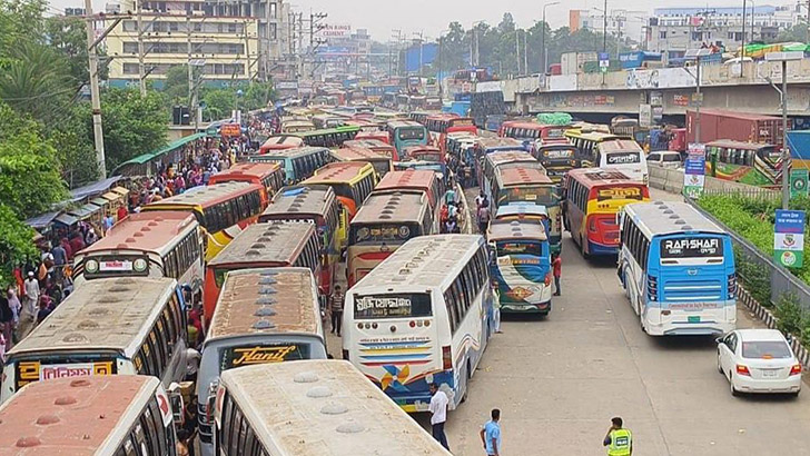 ঈদযাত্রায় ঢাকা-টাঙ্গাইল মহাসড়কে বাড়ছে যানবাহনের চাপ 