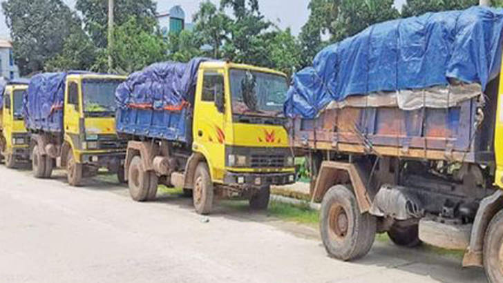 ২৪ লাখ টাকার চিনি ছিনতাই মামলায় ছিঁচকেরা আসামি, হোতারা আড়ালে