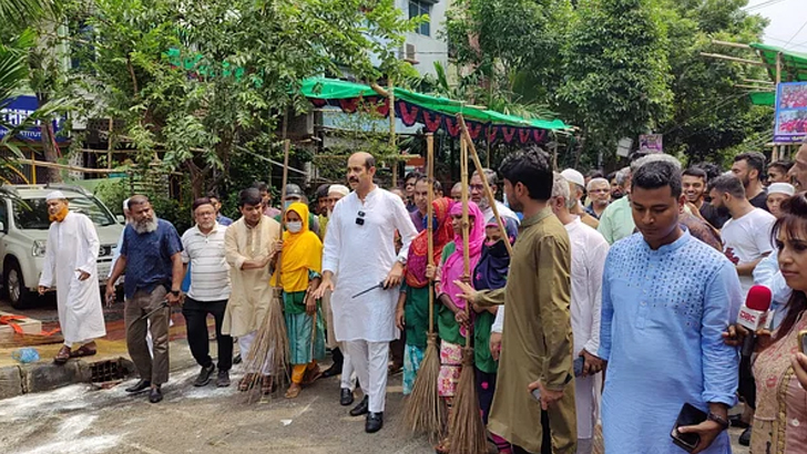 দক্ষিণে ৭৫ ও উত্তরে শতভাগ বর্জ্য অপসারণের দাবি