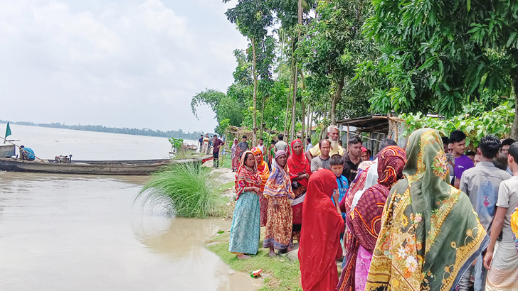 চতুর্থ দিনে মিলল এক শিশুর লাশ, এখনো নিখোঁজ ৫ 