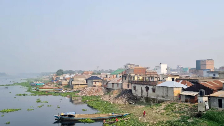 সাভারে বংশী নদীপারের অবৈধ স্থাপনা উচ্ছেদের নির্দেশ