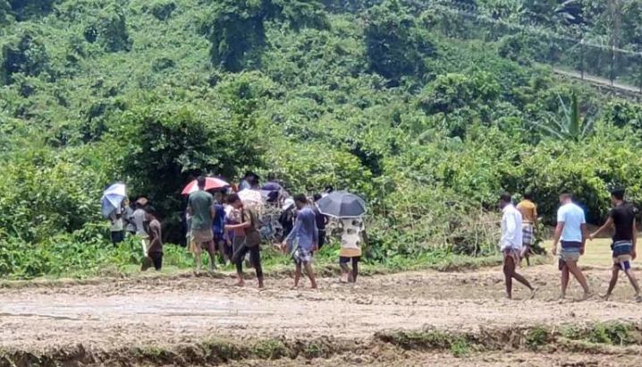 ভারতীয় খাসিয়াদের গুলিতে নিহতদের লাশ ফিরল দেশে 