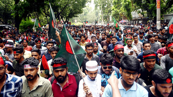 কোটাবিরোধী আন্দোলনকারীদের উদ্দেশে হুঁশিয়ারি বার্তা