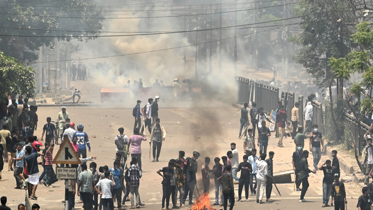 দোষীদের চিহ্নিত করার দাবি অর্থনীতি সমিতির