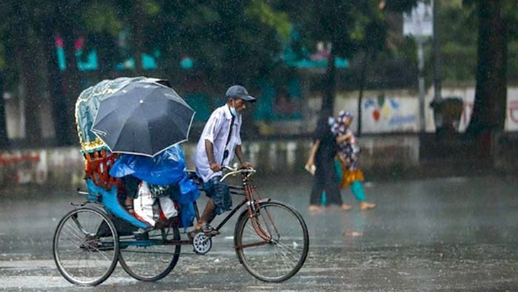 সাগরে লঘুচাপ, সারা দেশে বজ্রবৃষ্টি আভাস