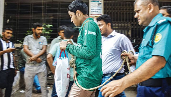 হত্যা, গণগ্রেফতার রিমান্ডে নির্যাতন নিয়ে সিনিয়র সাংবাদিকদের উদ্বেগ