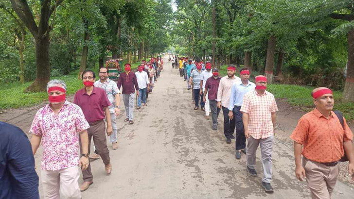 ৭১’র কালরাতের ভয়াবহতা এখন দেখতে পাচ্ছি: জাবি শিক্ষক