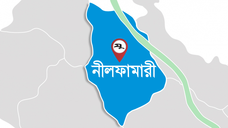 নীলফামারীতে সাবেক এমপির বাড়িতে আগুন