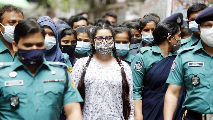৫ আগস্ট নিয়ে পরীমনির বিশেষ পোস্ট