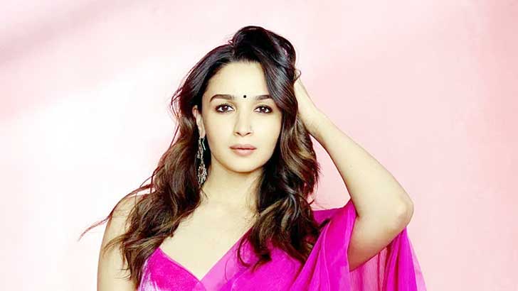 আলিয়াকে নিয়ে জ্যোতিষী বিক্রম চন্দিরামনির ভবিষ্যদ্বাণী